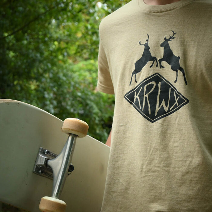 Kerwax t-shirt beige and black front